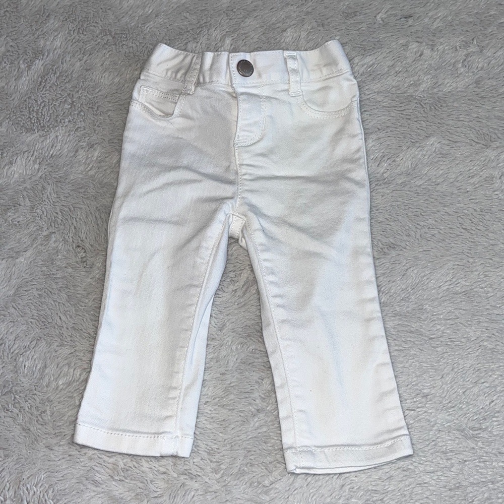 old navy 6-12 months white skinny jeans